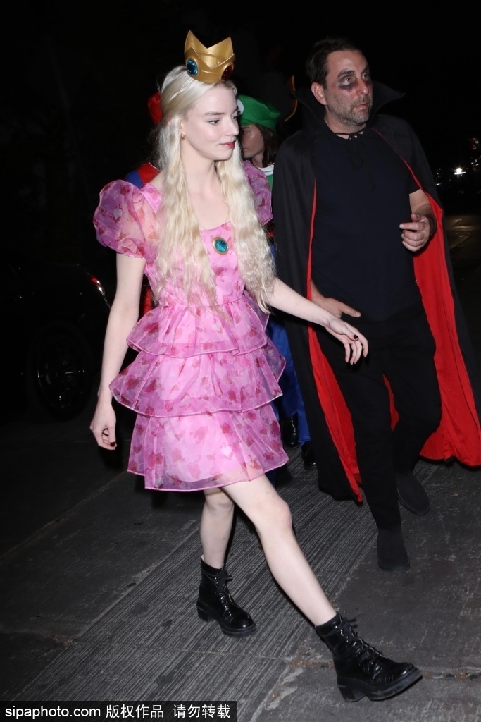 　　2018年自然资源部成立后，钟自然任自然资源部党组成员，中国地质调查局局长、党组书记。直至2022年9月卸任。今年1月2日，即2024年首个工作日，其官宣被查。