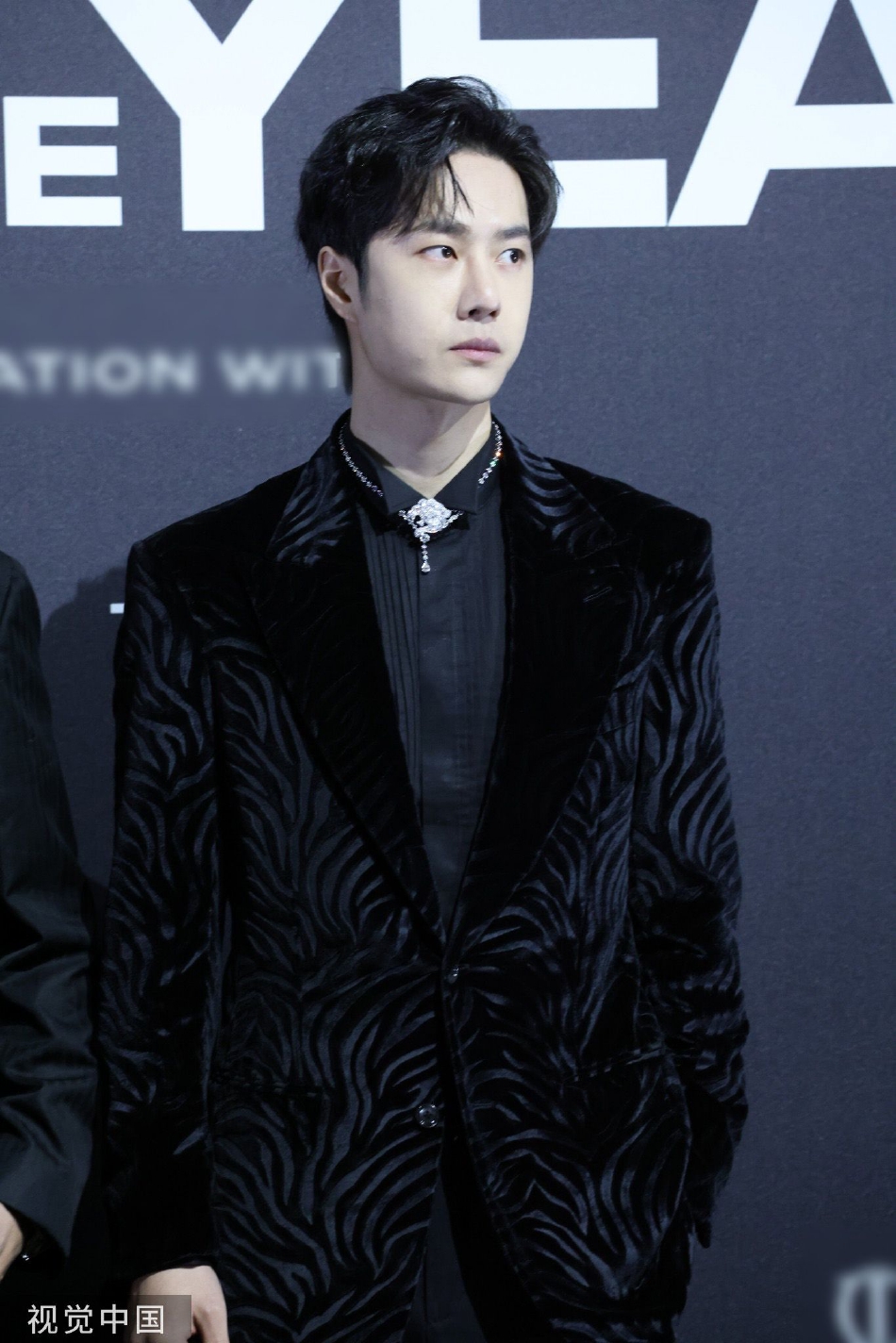 　　根据披露数据，今年第一季度，meta游说支出达到了惊人的760万美元，比有纪录以来，meta其他任何季度的开支都要多。虽然披露信息没有直接指向tiktok，但在游说事项里，“中国”赫然在列。