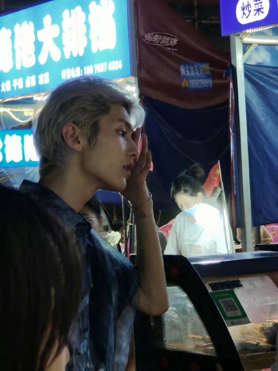 　　早在2021年2月中情局局长提名确认听证会上，伯恩斯就宣称“与中国竞争将是今后几十年里我们国家安全的关键”。走马上任后，其立即将“中国”作为工作重点，把更多资源用于强化对华情报工作。2021年10月，中情局成立唯一一个以国家命名的“中国任务中心”，把“对付苏联的方法用在目前对中国的工作”，极具“冷战”色彩。2023年7月阿斯彭安全论坛期间，伯恩斯更是公开“炫耀”，中情局在华情报网重建已经取得进展。