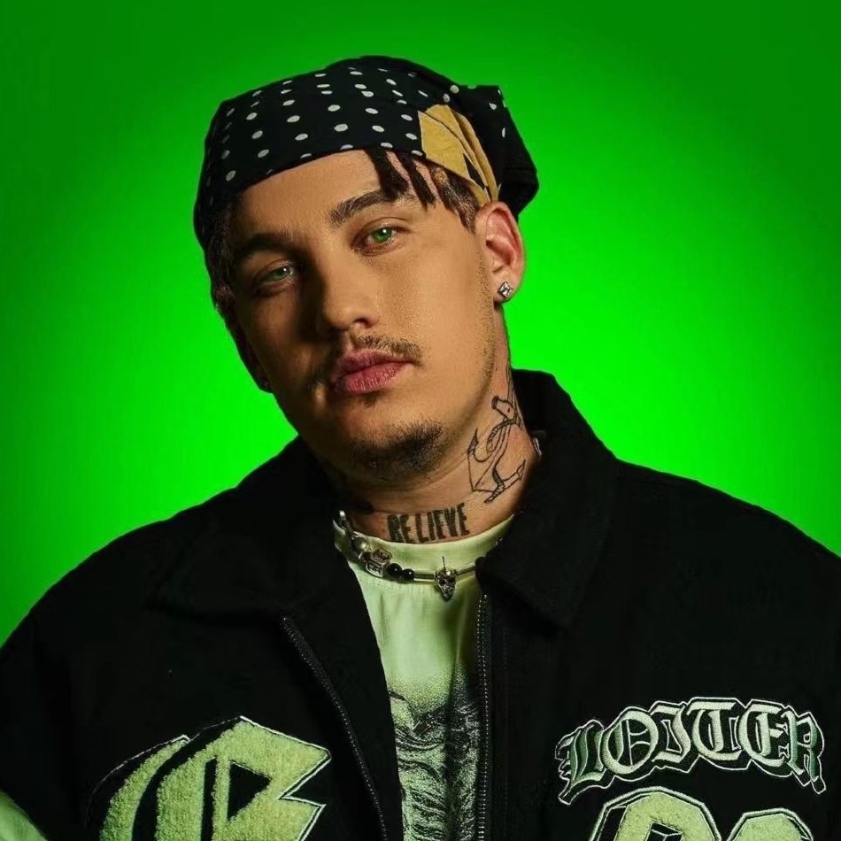 　　据港媒报道，李宇轩当天在庭上承认曾于2020年协助裴伦德组织ipac的成立。控方提问期间，在庭上展示两人之间的telegram通讯记录，其中一则对话显示，李宇轩曾询问裴伦德在宣传方面是否需要香港媒体的支持，后者回复称需要，并表示自己正在向一个叫“jimmy l”的人介绍该组织，之后会把新闻稿发送给李宇轩。