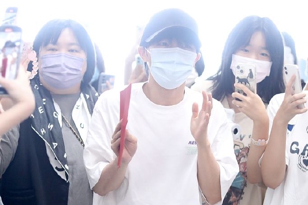 　　王一新严重违反党的政治纪律、组织纪律、廉洁纪律和生活纪律，构成严重职务违法并涉嫌受贿犯罪，且在党的十八大后不收敛、不收手，性质严重，影响恶劣，应予严肃处理。依据《中国共产党纪律处分条例》《中华人民共和国监察法》《中华人民共和国公职人员政务处分法》等有关规定，经中央纪委常委会会议研究并报中共中央批准，决定给予王一新开除党籍处分；由国家监委给予其开除公职处分；终止其黑龙江省第十三次党代会代表资格；收缴其违纪违法所得；将其涉嫌犯罪问题移送检察机关依法审查起诉，所涉财物一并移送。