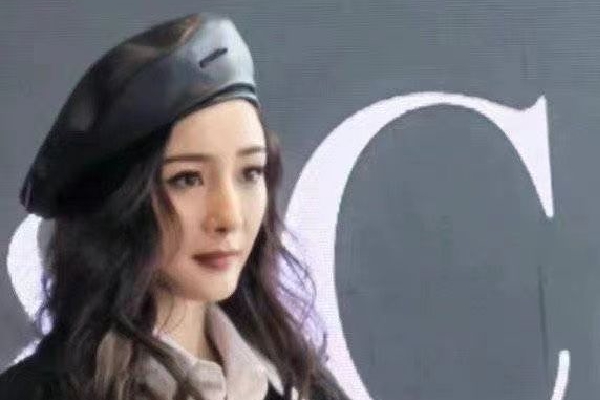 　　农业农村部派出3个由司局级干部带队的工作组和7个科技小分队，赴河北、山西、江苏、安徽、山东、河南、陕西7省，指导各地做好抗旱准备和应对工作，保质保量完成夏收夏播。