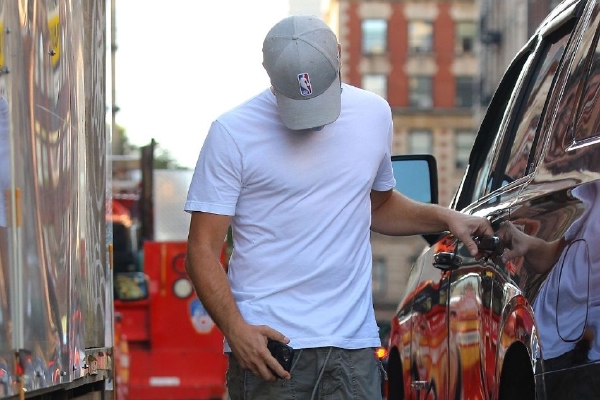 　　而参考2023年2月东莞市商务局《关于全省商务工作先进集体拟推荐对象的公示》，东莞市东城街道经济发展局为副科级集体，集体人数43人；东莞市谢岗镇经济发展局为副科级集体，集体人数33人；东莞市麻涌镇经济发展局为副科级集体，集体人数30人。