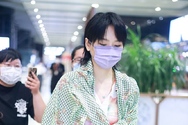 　　“要完善科技创新体系，积极对接国家战略科技力量和资源，优化完善创新资源布局，努力攻克一批关键核心技术，着力打造西部地区创新高地。”