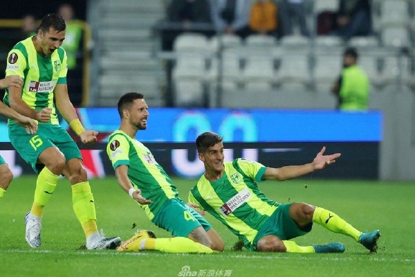 　　据最新气象资料分析，21日前河南省将仍以高温天气为主，不过每天的高温影响范围和强度会有不同。预计16日东南部，18日北部、东部、南部，19日北部、东部，21日北中部、西南部最高气温将达37到39℃，局部超过40℃。