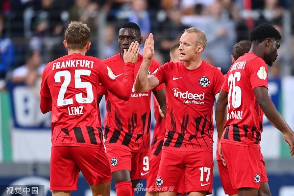 　　倒卖医保药为何屡打不绝？没有正规来源的药怎么就能轻易地从药店卖出去？种种疑问待解。2023年1月，国家药品监督管理局等部门联合颁发《药品行政执法与刑事司法衔接工作办法》，强调各级药监部门和公检法要加强协作。只有跨地域、跨部门联合行动，形成合力，织密天罗地网，才能对医保骗保行为进行有效的全链条打击，保护好医保基金。绝不能让人民群众的救命钱成为一些人的唐僧肉。