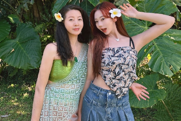 　　世界经济论坛亚博安卓下载官网17日刊文称，中国已成为全球最大的电动汽车市场，中国车企生产的电动汽车占全球电动汽车总产量的一半以上。而在这一市场上，墨菲和其他分析师认为，美国车企当下很难抵挡中国自主品牌的实力。墨菲说，消费者现在对中国自主品牌的“忠诚度”很强，尤其是在美国对中国电动汽车征收超过100%的关税后，这种“忠诚度”可能会变得更加强烈。