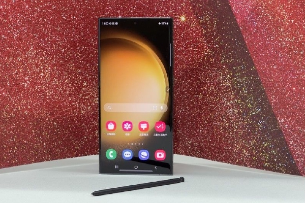 　　中央党校（国家行政学院）教授竹立家向中国新闻周刊表示，央企同领域跨公司人事交流是常态，如此调整，一方面，可以提高领导干部的管理水平，也能历练领导干部处理复杂局面的能力。另一方面，也可以优化企业政治生态，防止出现“小圈子、小山头”。