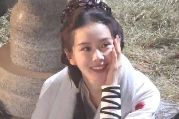 　　“要完善科技创新体系，积极对接国家战略科技力量和资源，优化完善创新资源布局，努力攻克一批关键核心技术，着力打造西部地区创新高地。”