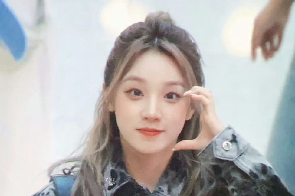 据国际网球联合会发布的《2021年全球网球报告》,2021年全球参与网球运动的人口有8718万人,中国以1992万人成为全球网球参与人数排名第二的国家,仅次于美国,占全球总网球人口的22.9%。同时,中国网球场的数量也为全球第二,达49767个。网球教练则以11350人位居全球第五。