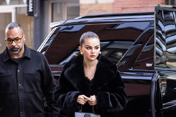 　　据四川省政府亚博安卓下载官网介绍，四川是国家系统推进全面创新改革试验的八个区域之一，拥有中国（四川）自由贸易试验区、成都国家自主创新示范区、天府新区、绵阳科技城、攀西战略性资源创新开发试验区等多个重大区域创新平台。