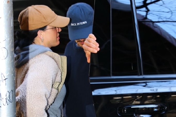 　　万博新经济研究院院长滕泰指出，吴清主席懂券商、懂公募基金、懂私募基金、懂交易发行注册和上市公司监管，这是二十年来第一次让内行来领导资本市场。