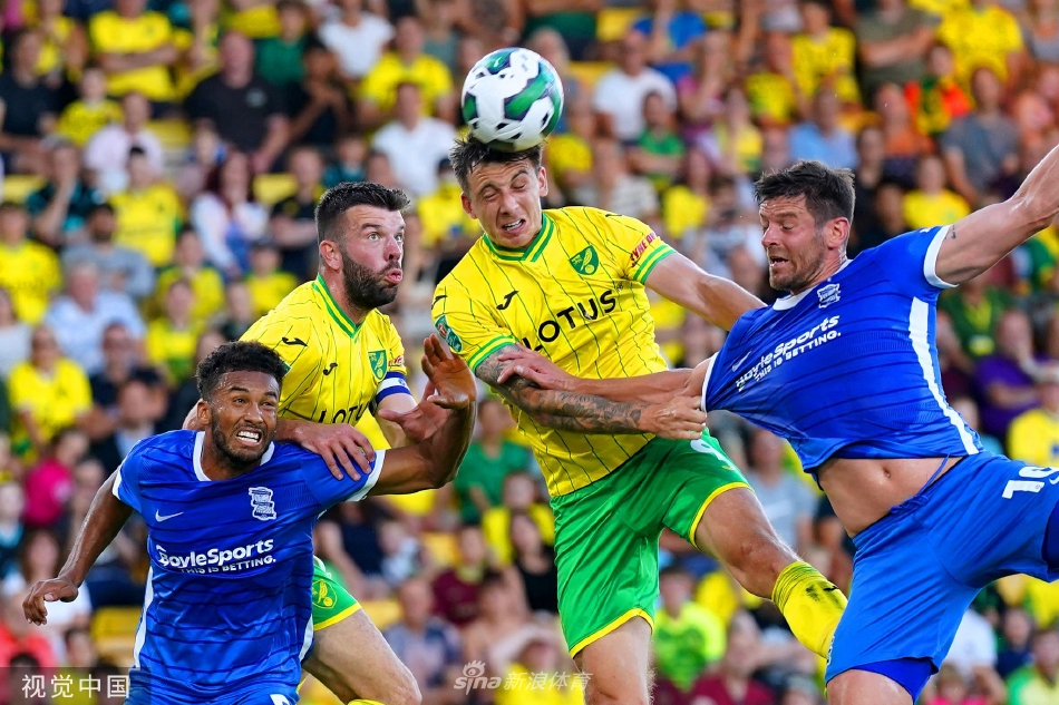 　　不过前不久，一些短视频平台上“大凉山孩子学习条件差”的短视频内容被陆续打假后，小武改变了对大凉山的初印象——在打假视频中，当地学校老师指责某些博主“恶意编造”“捏造苦难”的行为。这也让小武开始深度质疑此前那些研学机构宣传海报上的“卖惨”内容，“我还从多名支教老师社交账号看到了大凉山的真实一面，既有新建的乡村小学，还有教室里的新课桌、白板、投影……”