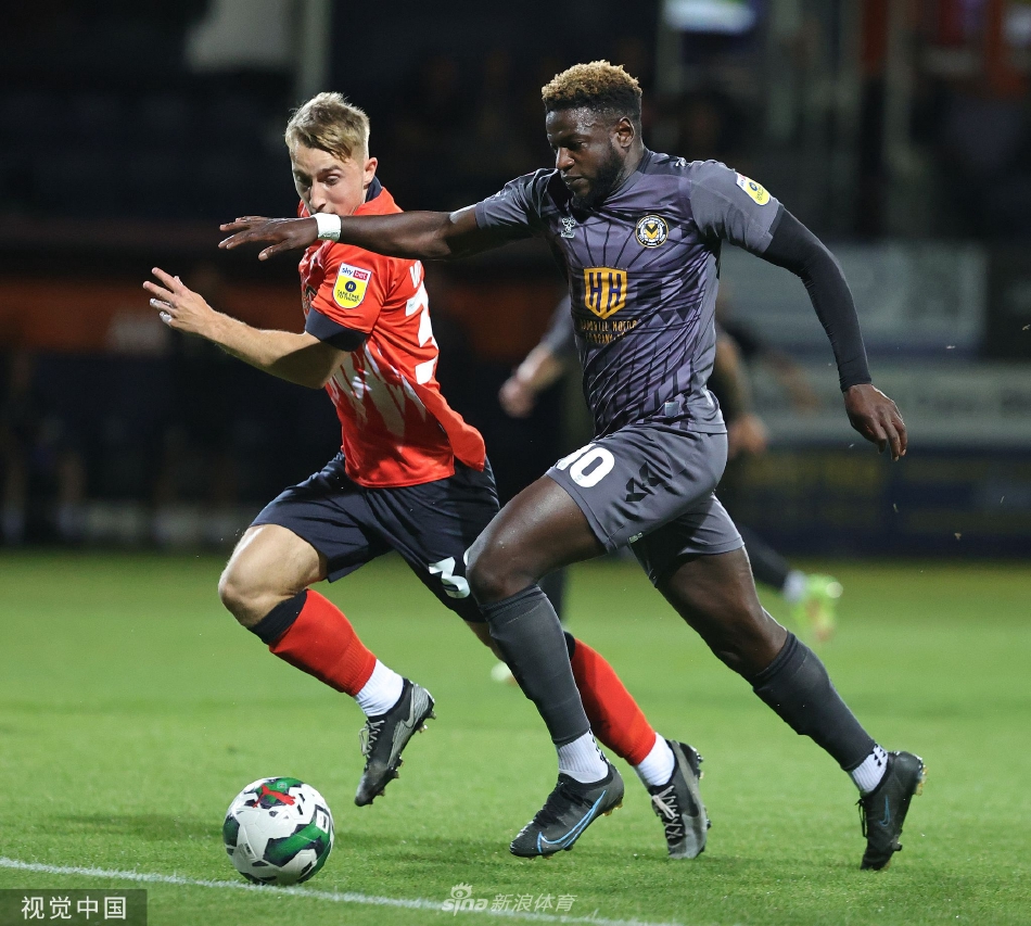 　　这种倒卖医保药品的犯罪行为，不仅扰乱了医保药品销售的正常秩序，更让医保基金受到巨大损失，必须突出重点严厉打击。为了遏制此类案件的高发态势，2022年3月，最高人民法院、最高人民检察院联合发布《关于办理危害药品安全刑事案件适用法律若干问题的解释》，第十三条专门针对医保骗保犯罪行为做出规定，提出全链条打击，重点惩治非法获利最大的中间商和终端销售商。