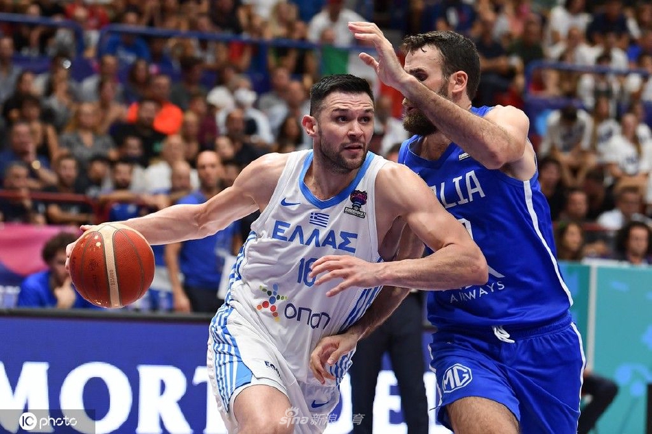 　　<strong>推进城乡建设节能降碳增效。</strong>为可再生能源替代、屋顶光伏系统等建筑节能相关风险提供保险保障。发展绿色建筑性能保险、超低能耗建筑性能保险等业务，深入推进建筑节能和绿色建筑领域风险减量服务，对项目规划、设计、施工、运行进行全过程绿色性能风险管控。针对绿色农房、节能低碳设施、可再生能源设备、农村电网等做好保险保障服务。