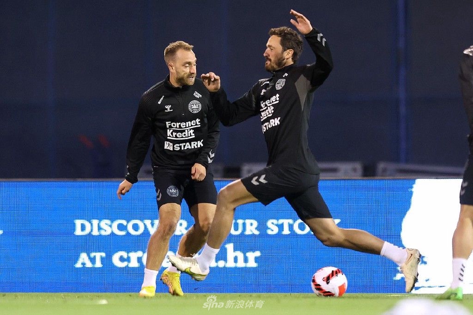 　　2019年底，中共中央、国务院印发的《长江三角洲区域一体化发展规划纲要》明确，规划范围包括上海市、江苏省、浙江省、安徽省全域（面积35.8万平方公里）。