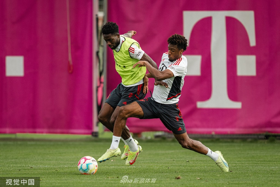 近些年我们也能看到这些举措,中国推出大规模减税降费政策,有不少是长期执行的制度性政策。比如为消除重复征税,营业税改为增值税;增值税基本税率从17%降至13%;个人所得税也通过扩大税率级距、增加专项附加扣除、提高起征点,实际降低了税负;城镇职工基本养老保险单位缴费比例降至16%等。