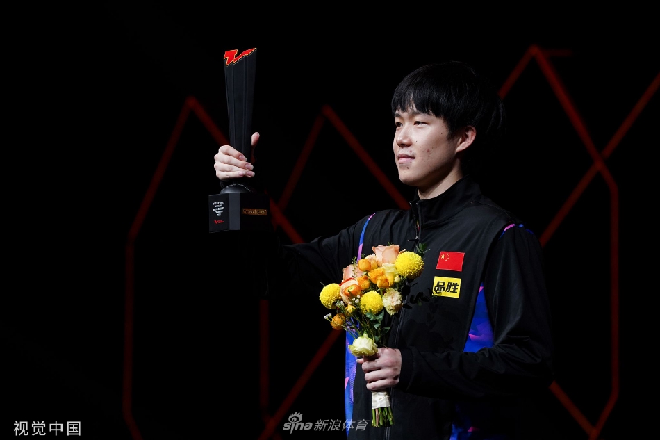 　　陈政高于1970年担任辽宁省海城县革委会政工组办事员；1978年任大连海运学院团委书记；1982年任辽宁省大连团市委常委、学校部部长；1985年任辽宁省大连市长海县副县长；1988年任辽宁省大连市西岗区委常委、副区长（主持工作）；1993年任辽宁省大连市副市长；1997年任辽宁省省长助理；1998年任辽宁省副省长；2003年任辽宁省沈阳市委副书记、市长；2008年任辽宁省委副书记、省长。