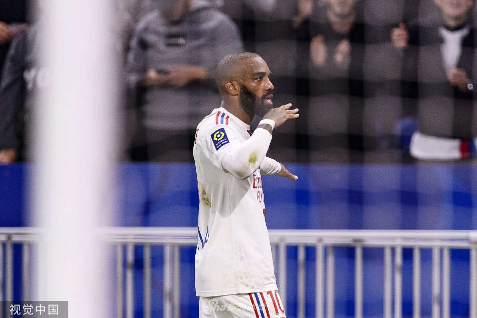 谭主了解到,尽管台当局一直试图着力将东引岛和乌丘屿推上对抗大陆的第一线,但和大担、二担两岛的情况类似,东引岛和乌丘屿的面积都很小,岛上既缺乏淡水资源,也无法实现食物和补给品的自给自足,绝大部分生活必需品都必须从台湾本岛运输过来。