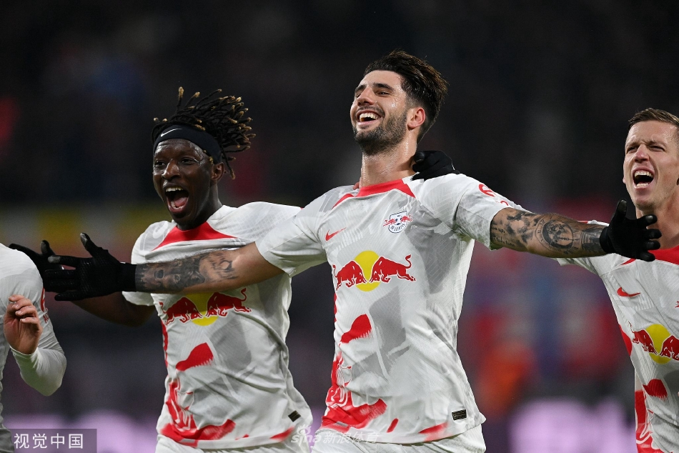 　　美方以“应对气候变化”“低碳环保”为名，出台《通胀削减法》及其实施细则，以使用美国等特定地区产品作为补贴前提，针对新能源汽车等制定歧视性补贴政策，将中国等世贸组织成员产品排除在外，扭曲了公平竞争，严重扰乱了全球新能源汽车产业链和供应链，违反了世贸组织国民待遇、最惠国待遇等规则，中方坚决反对。