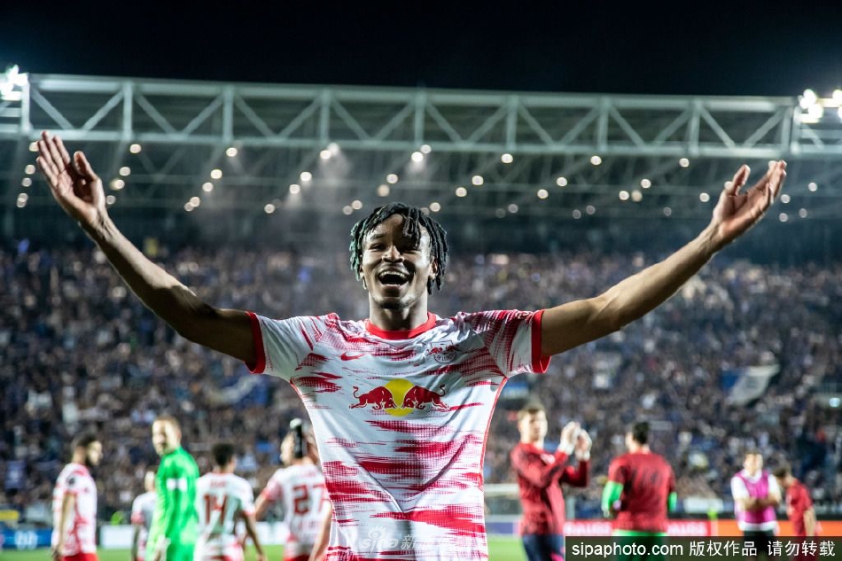 　　数据显示，免签对入境游的促进效果显著。春秋旅游副总经理周卫红此前表示，自中国对多国单方面免签以来，对入境游市场起到积极的推动作用，让来自更多客源地的境外游客能够以更便捷的方式来到中国。