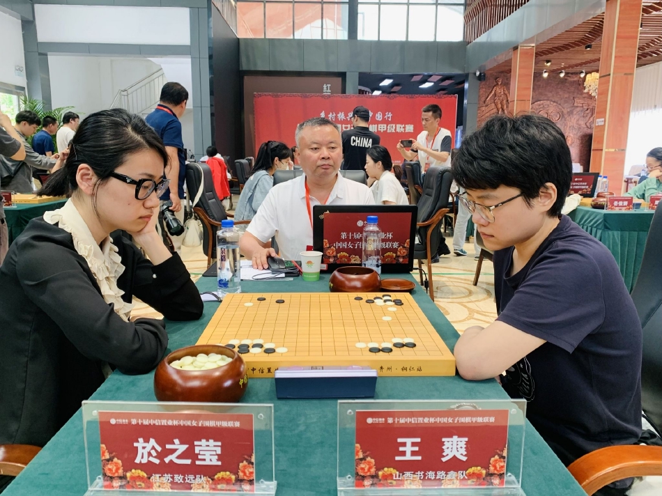 　　6月5日，中共中央政治局委员、国务院副总理何立峰在人民大会堂会见古巴国家主席特使、古共中央政治局委员、外交部长罗德里格斯。