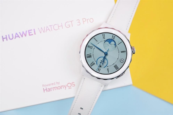 　　原来，在2月24日的该航展公众开放日，有观众遭到了参展商空客的不合理对待。在一些朋友想要登上一架a400m军用运输机的时候，遭到了工作人员的问询。